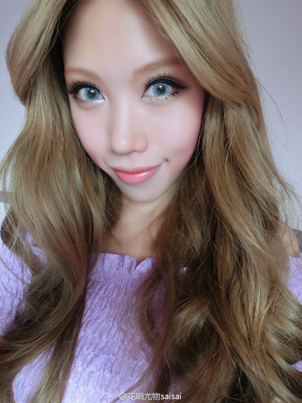 花哨尤物saisai的微博列表微女郎